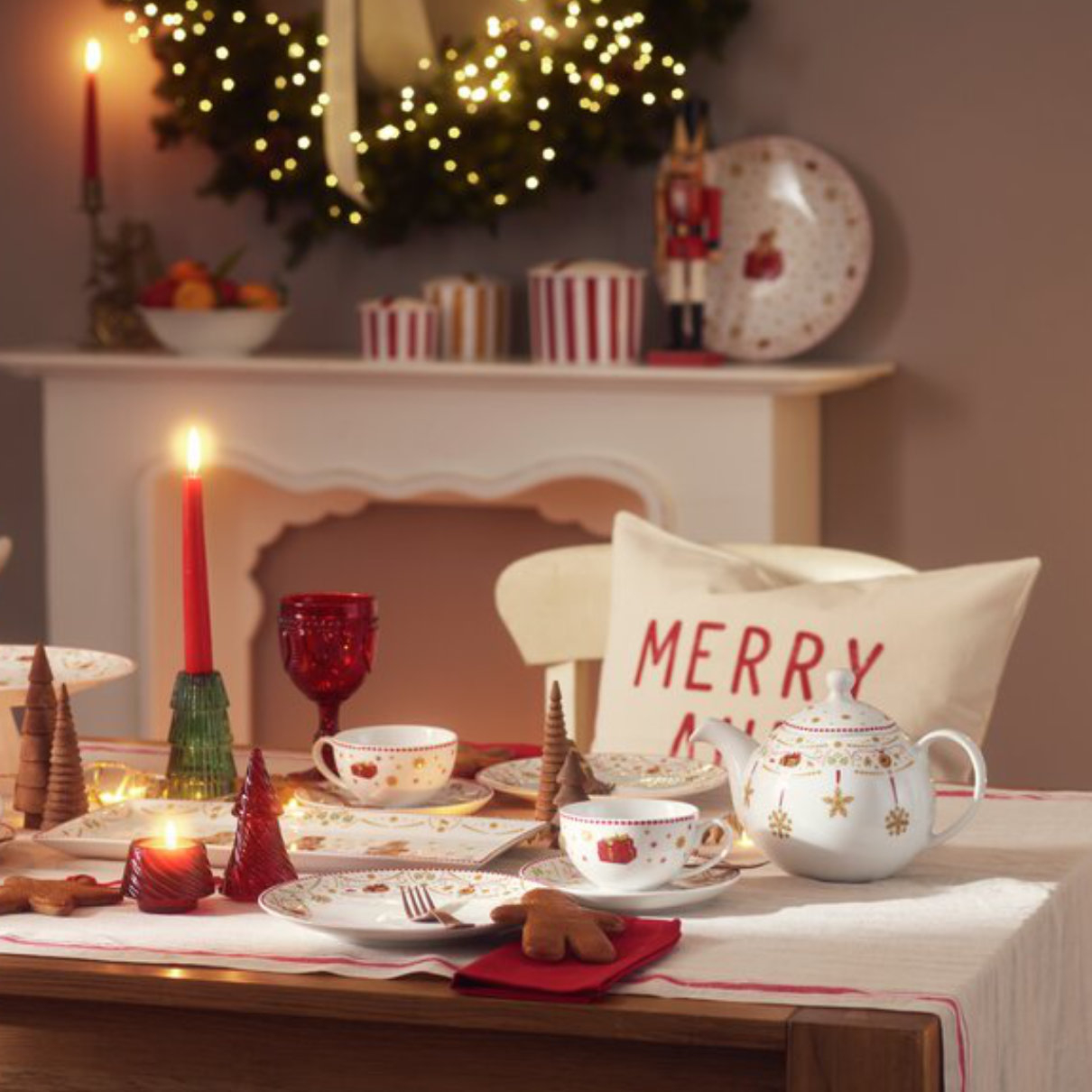 Hutschenreuther Christmas Love Glas Rot Becher 0,22 L Weihnachtsgeschirr