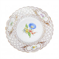 Meissen  'Neuer Ausschnitt - Blume 3 mitte bunt mit Goldrand' Teller mit Durchbruch 19 cm