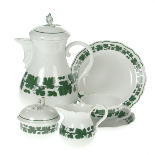 Meissen Neuer Ausschnitt - Voller grüner Weinkranz weißer Rand Coffee service for 6 people 21 pieces