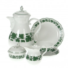 Meissen Neuer Ausschnitt - Voller grüner Weinkranz weißer Rand Coffee service for 6 people 21 pieces