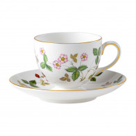 Wedgwood Wild Strawberry Kahvikuppi / Teekuppi 0,15 L aluslautasella Leigh 2-osainen