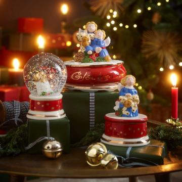 Xmas crockery top