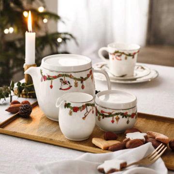 Christmas crockery top