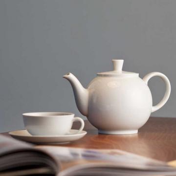 Tea Pot small TAC Walter Gropius. Bauhaus Movement