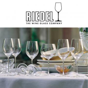 Riedel Vinum Martini Glasses (Set of 4) with Wine Pourer and Polishing Cloth