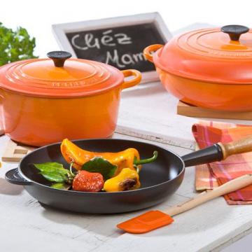 Le Creuset 24cm Signature Cast Iron Risotto Pot -Cerise (New In Box)