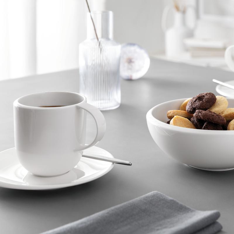 Villeroy ＆ Boch - NewMoon saucer for coffee cup, beautifully shaped, decorative saucer made from premium porcelain, dishwasher safe, white, 1並行輸入 Villeroy \u0026 Boch New Moon Espresso Saucer Set of 5 Premium